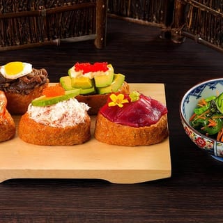 5pc Inari Set (+ Housemade Seaweed Salad)